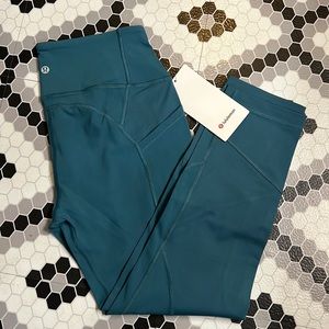 NWT - Lululemon 🍋 All the right places crop 23”